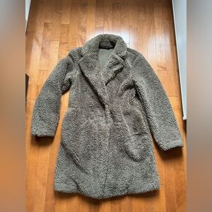 Uniqlo women’s teddy coat - size XS